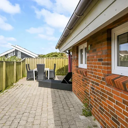 Vakantiehuis For 8 W Sauna In Vejlby Klit Sj118 Harboør